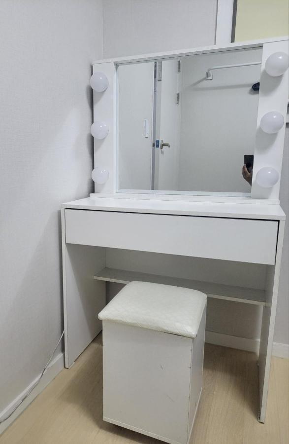 Newly Renovated 2 Bedroom Apartment #7 Seoul Exterior foto