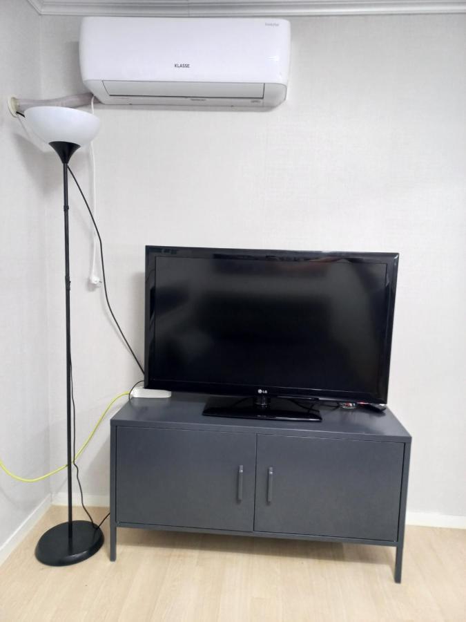 Newly Renovated 2 Bedroom Apartment #7 Seoul Exterior foto